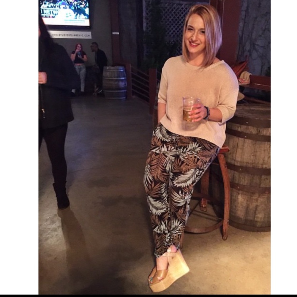 H&M loose and light patterned pants